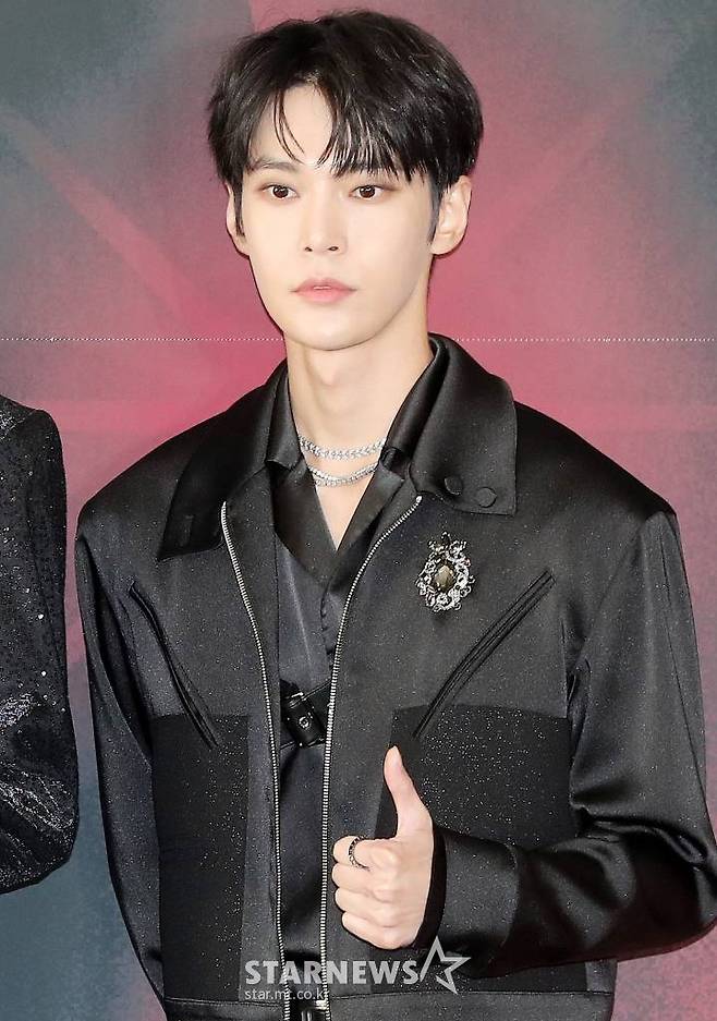 NCT 127(엔시티 127) 도영이 23일 오후 서울 송파구 올림픽주경기장에서 진행된 두 번째 월드 투어의 서울 스페셜 공연 'NEO CITY : SEOUL - THE LINK +'(네오 시티 : 서울 - 더 링크 플러스) 기자회견에 참석해 포즈를 취하고 있다.  NCT 127은 11월 4~5일 인도네시아 자카르타 ICE BSD에서 두 번째 월드 투어 'NEO CITY - THE LINK' 공연을 개최한다. 2022.10.23 /사진=김창현 기자 chmt@