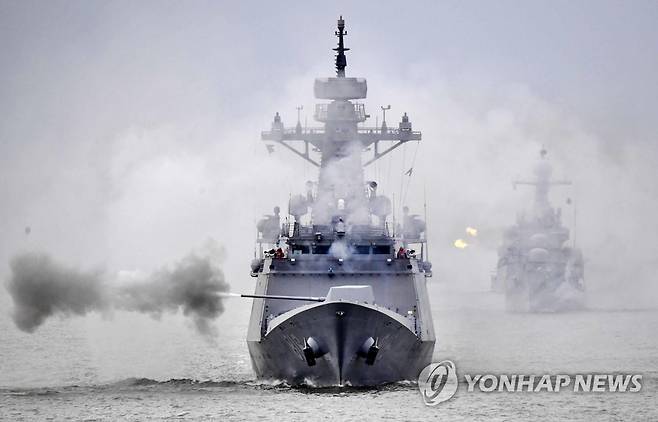 해군2함대 서해 해상기동훈련 모습  [해군2함대 제공] 기사의 내용과 직접 관련 없는 자료 사진임. xanadu@yna.co.kr