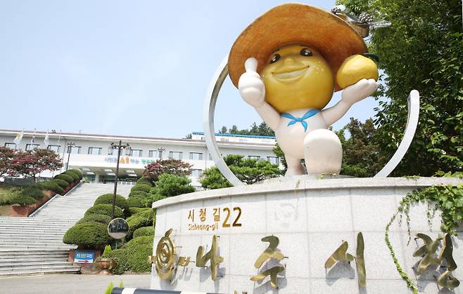 구인·구직자를 위한 맞춤형 일자리 행사인 '제8회 잡(JOB)페스티벌 일자리박람회'가 오는 31일 오후 1시부터 7시까지 빛가람 호수공원 일원에서 열린다./나주시청