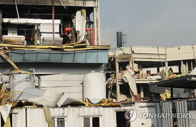 화성 향남읍 화일약품 공장서 폭발로 화재…1명 사망·17명 부상 [연합뉴스 자료 사진]