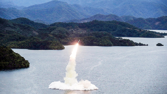 A photo of a North Korean tactical nuclear drill released in North Korean state paper the Rodong Sinmun on Oct. 10. [NEWS1]