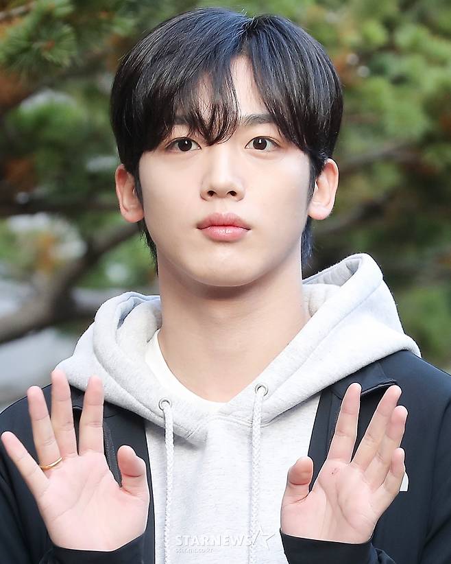 "아침에도 잘생김" 위아이 김요한, 설렘 주의[★화보]