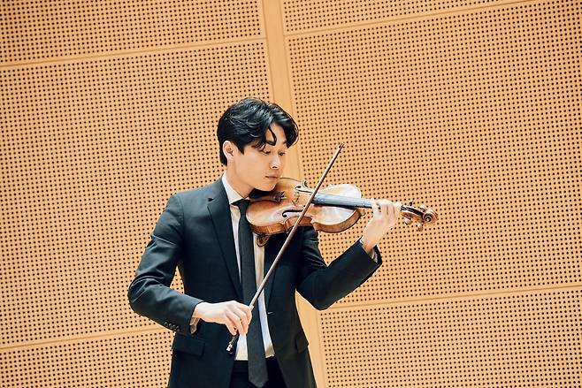 Yang In-mo performs during a press conference held at Lotte Concert Hall on Thursday. (Lotte Concert Hall)