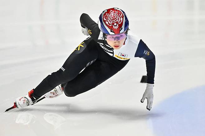 월드컵 1차 대회 여자 1000m에서 은메달을 수확한 최민정 (ISU 홈페이지)