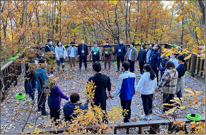 국민건강보험공단 산림치유 체험 현장 사진. [국민건강보험공단 제공]