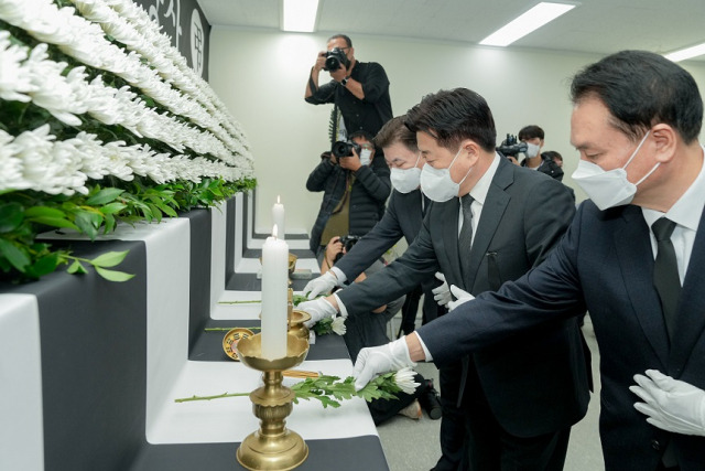 ▲제주도청 1청사 별관 2층(스마트워크비지니스센터)에 마련된 합동분향소.ⓒ제주도