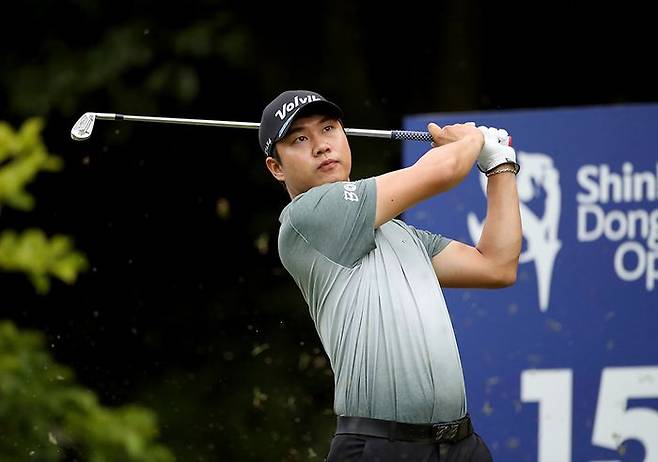 신한투자증권 KPGA 코리안투어 with GTOUR 2차전 우승자 김민수. ⓒ KPGA