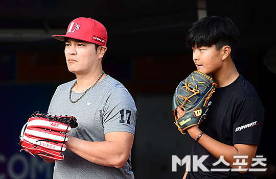 추신수와 둘째 아들 건우군이 함께 훈련 소화