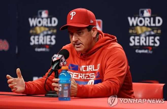 MLB 포스트시즌서 필라델피아 기적을 연출한 톰슨 감독  [USA 투데이/로이터=연합뉴스]