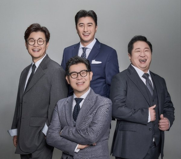 MBC 예능‘안정환의 히든 카타르’에 출연하는 방송인 김성주, 축구스타 안정환, 방송인 정형돈, 김용만(왼쪽부터 시계방향)이 카타르 월드컵의 열기를 담기 위해 조만간 카타르로 향한다. 사진제공｜MBC