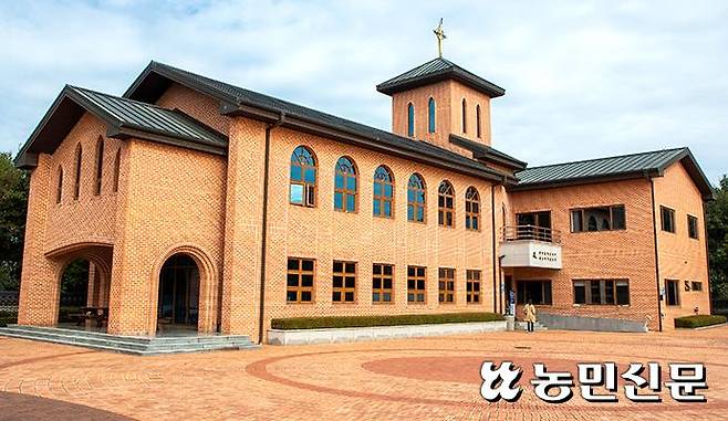 경기 양평의 양근성지는 한반도에서 최초로 신앙공동체가 생긴 곳으로 신유박해 때 수많은 신자가 목숨을 잃었다.