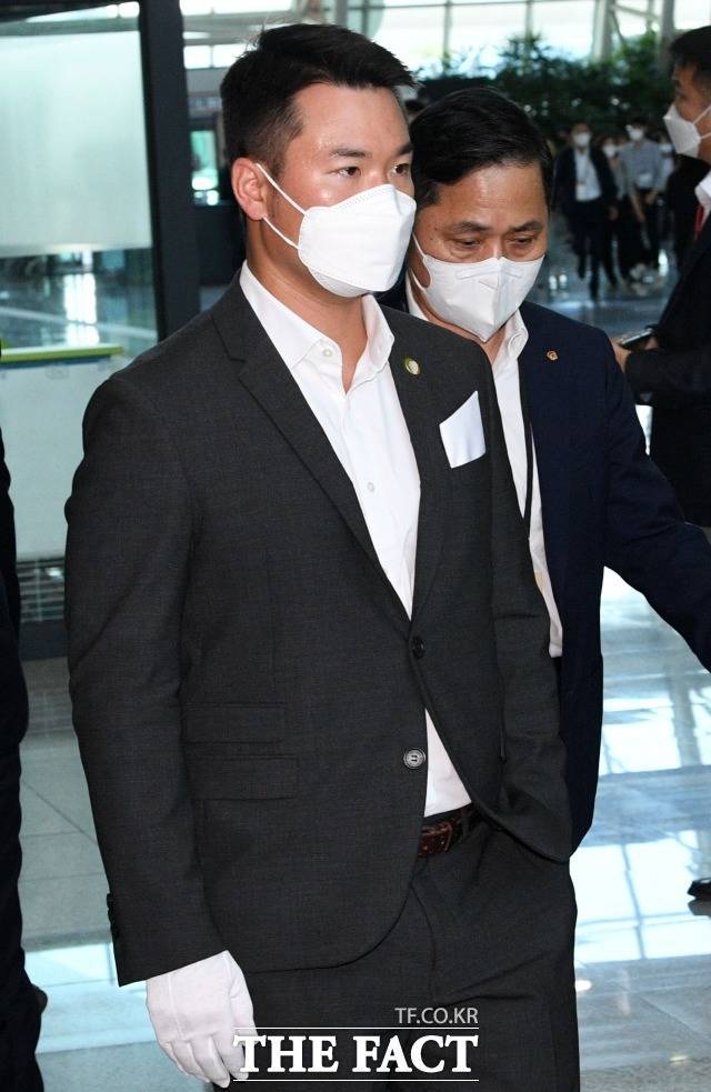 이웅열 코오롱그룹 명예회장의 장남이자 코오롱가 4세인 이규호 부사장이 사장으로 승진했다. /더팩트 DB