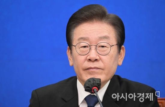 이재명 더불어민주당 대표가 9일 국회에서 열린 최고위원회의에 참석, 모두발언을 하고 있다./윤동주 기자 doso7@