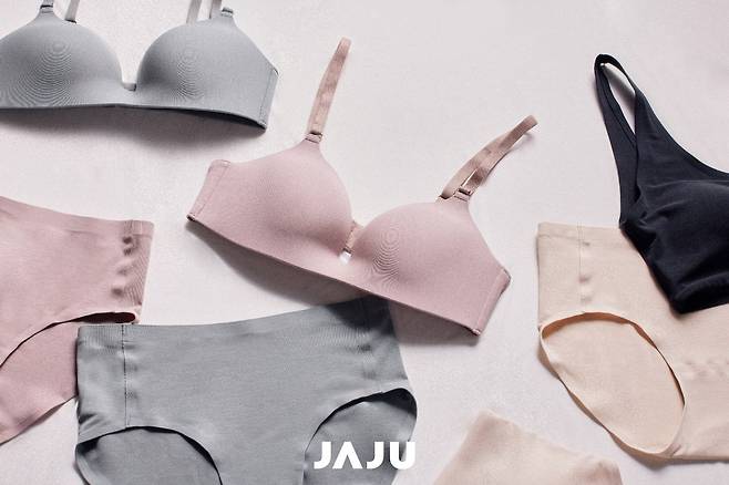 퓨징 기법으로 만들어진 노라인 언더웨어. /신세계인터내셔날 제공