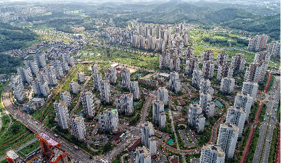 정부가 경기도 김포시에 4만6000가구 신도시급 신규 택지를 조성하기로 했다. 사진은 김포 아파트 전경(김포시 제공)