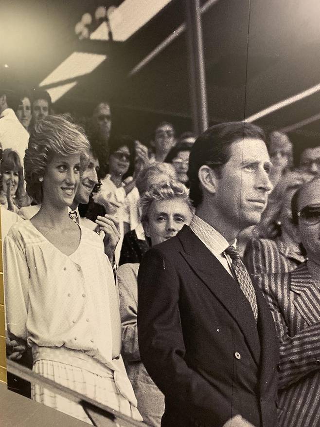 웸블리 스타디움 찰스-다이애나 사진 [촬영 최윤정]