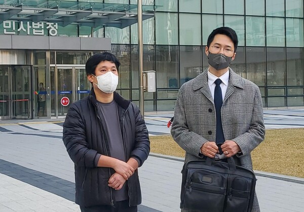 김양 오빠 김현민(왼쪽) 씨와 법률대리인 이정도 변호사(오른쪽). 사진=연합뉴스