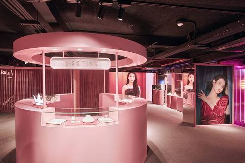 서울 강남구 신사동에 마련된 제이에스티나 팝업스토어.  【사진 제공=제이에스티나】