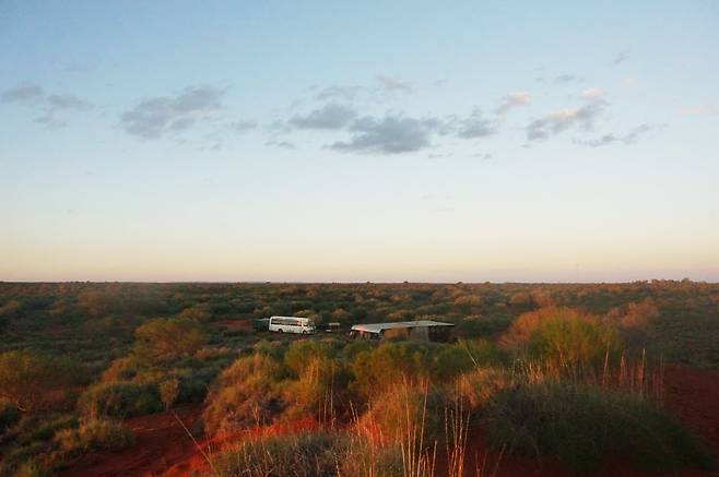부쉬 캠핑 투어를 통해 야외 취침도 가능하다.