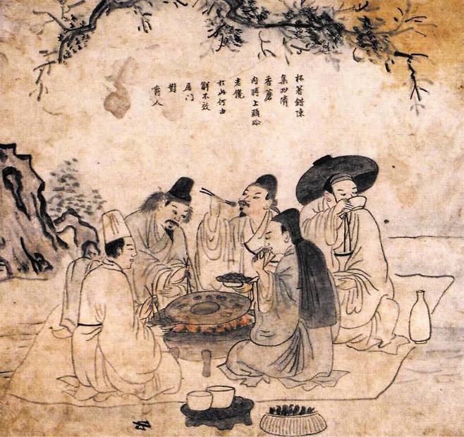 조선 후기 화가 성협(成夾)의 풍속화첩 중 ‘야연(野宴)’. 양반들이 야외에서 화로를 가운데 두고 둘러앉아 고기를 구워 먹는 모습을 그렸다. / 국립중앙박물관