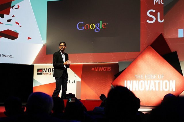 2015년 국제 모바일 산업전 ‘월드 모바일 콩그레스(WMC)’에서 연설하는 순다르 피차이 구글 최고경영자. 위키피디아
