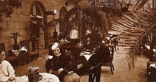 [서울=뉴시스] 1924년 국내 최초로 등장한 조선호텔 내 프렌치 레스토랑 팜코트.(사진출처: 웨스틴 조선 서울 제공) 2022.11.18.