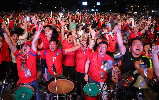 지난 2018년 6월28일 거리응원(러시아월드컵 대한민국-독일전) 펼쳐진 서울 종로구 광화문 광장.ⓒ뉴시스