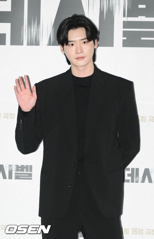 [OSEN=박준형 기자]배우 이종석이 포즈를 취하고 있다.    2022.11.07  / soul1014@osen.co.kr