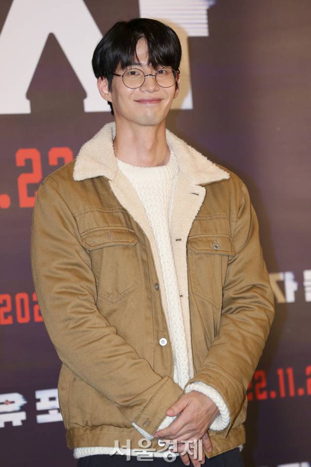 배우 송재림이 21일 오후 서울 용산구 CGV용산아이파크몰에서 열린 영화 '유포자들'(감독 홍석구) VIP 시사회에서 포즈를 취하고 있다. / 사진=김규빈 기자