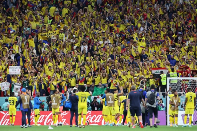 애콰도르 팬들이 구호를 외치는 모습, 디아리노 노티팔콘 제공