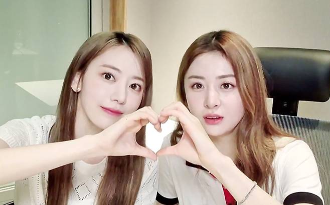 르세라핌 VLIVE