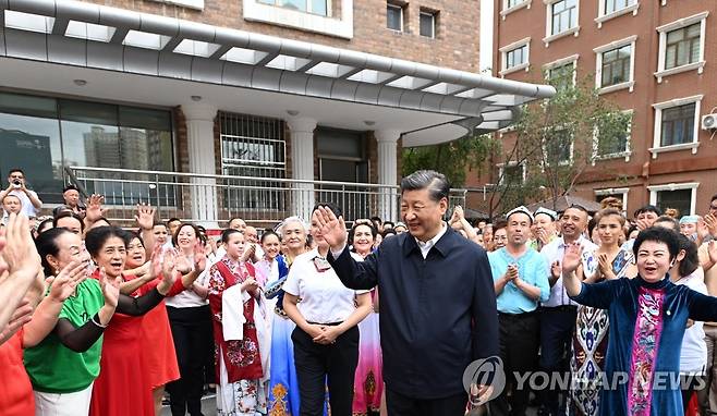 2022년 7월 8년 만에 두 번째 신장 방문한 시진핑 中 국가주석 [신화통신=연합뉴스]