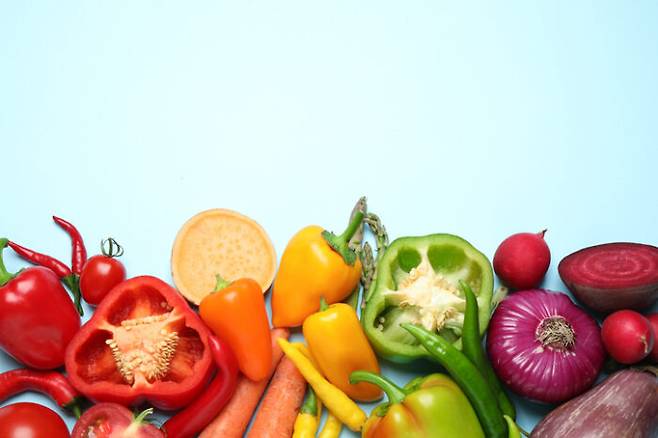 다양한 색깔의 과일과 채소 섭취하는 것이 정신 건강에 더 도움을 준다. [사진= 게티이미지뱅크]