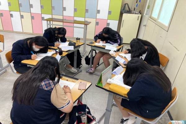 진로 설계 프로그램 ‘꿈그림’.(제공=서울시청소년상담복지센터)