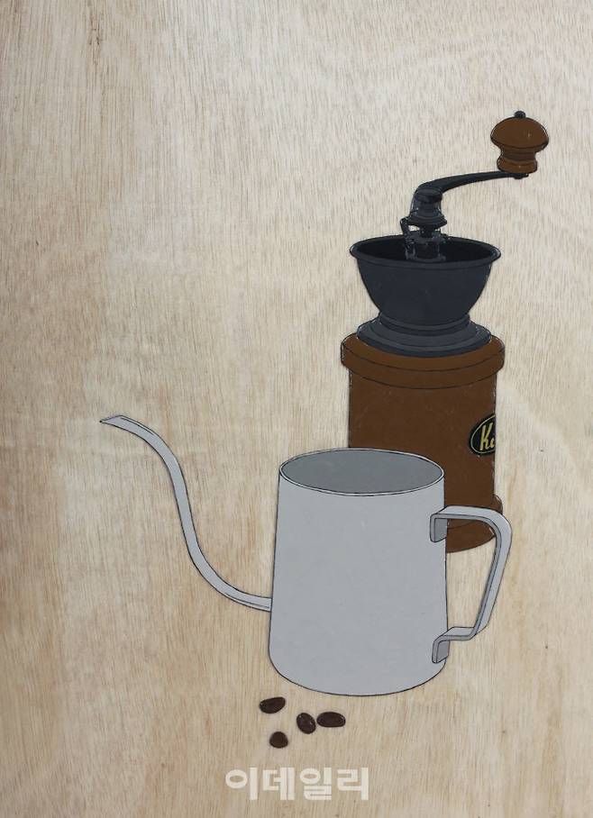 서지형 ‘커피 5’(2022), 합판에 고무찰흙·아크릴, 27×37㎝(사진=최정아갤러리)