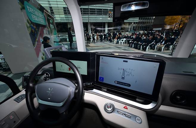 청계천 자율주행버스 내부 모습.