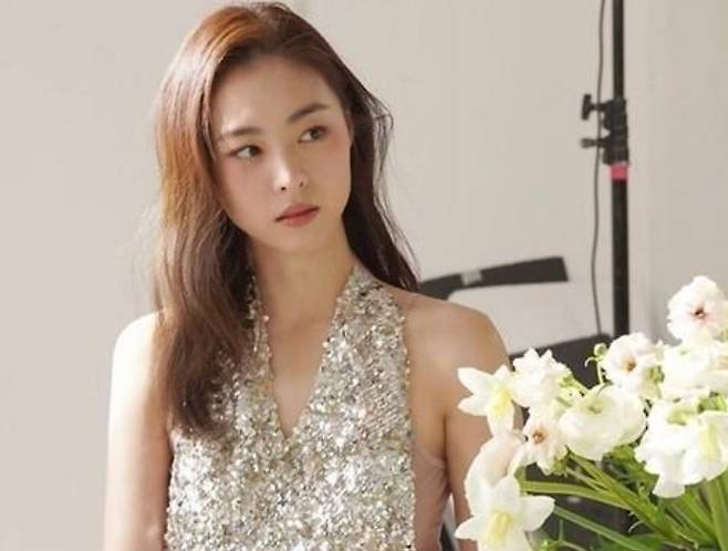 머리 숏컷 단발로 자르고 분위기 폭발했다는 여자 연예인 | 키노라이츠