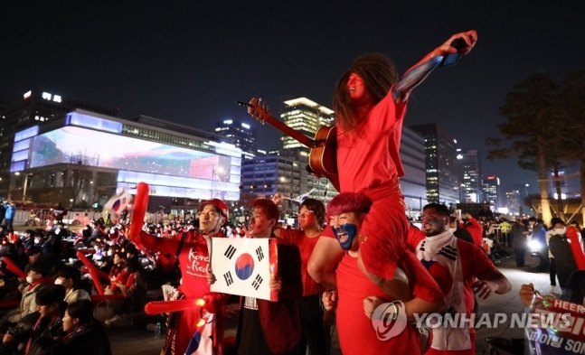 '오늘 밤 대~한민국!' / 사진 = 연합뉴스