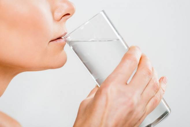 하루에 1.2~1.8L의 물만 마셔도 충분하다는 연구 결과가 나왔다. 게티이미지뱅크 제공