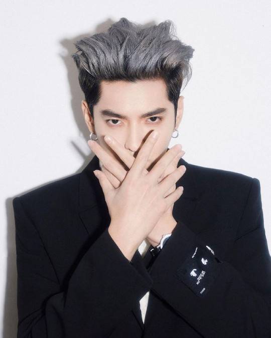 ▲ 크리스(우이판). 출처|크리스 웨이보