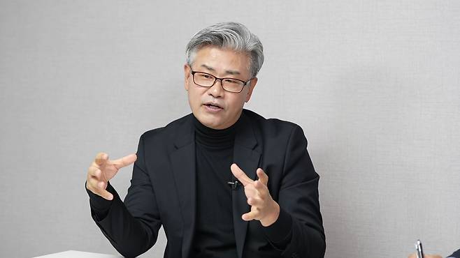 이현철 아파트 사이클 연구소장은 "7년 정도의 하락기를 거칠 것이기때문에 무주택자는 서두를 이유가 없다"고 말했다.