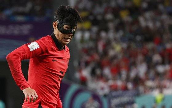 가나전에서 옛 스승과 맞붙는 손흥민. 연합뉴스