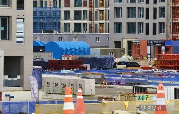 수도권의 한 아파트 건설현장 모습. 사진=오세성 한경닷컴 기자