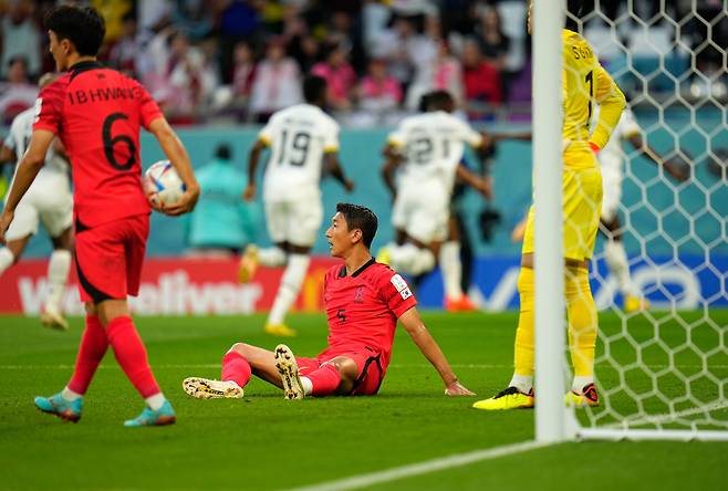 한국이 28일 가나전에서 0-2로 뒤지며 전반을 마쳤다. /AP연합뉴스