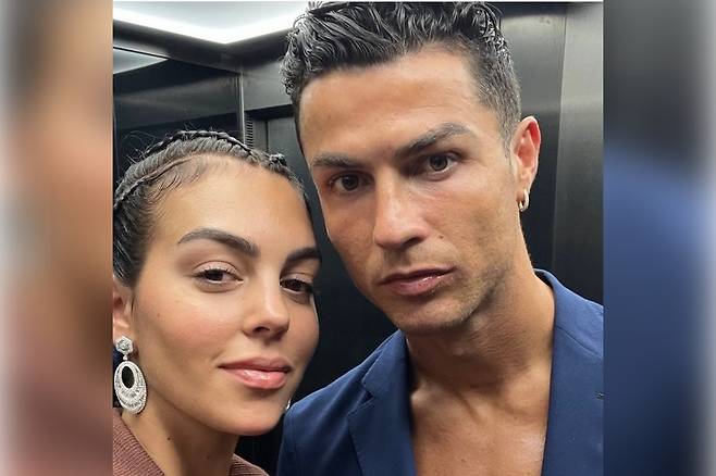 크리스티아누 호날두와 여자친구 조지나 로드리게스 [호날두 인스타그램]