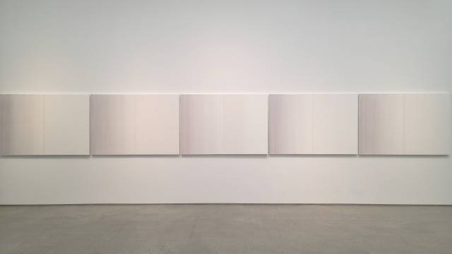 더페이지 갤러리의 기획전 '무비'에 전시된 김이수 작가의 '앵프라맹스 랜드스케이프' 연작. /조상인기자