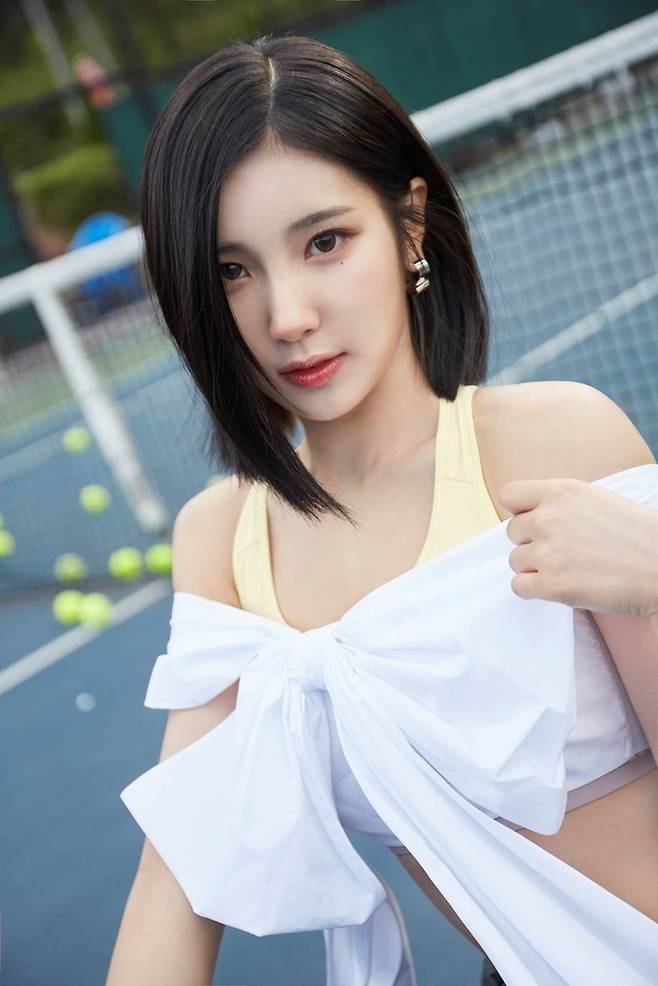 앨리스 소희. 아이오케이 컴퍼니(IOK COMPANY)