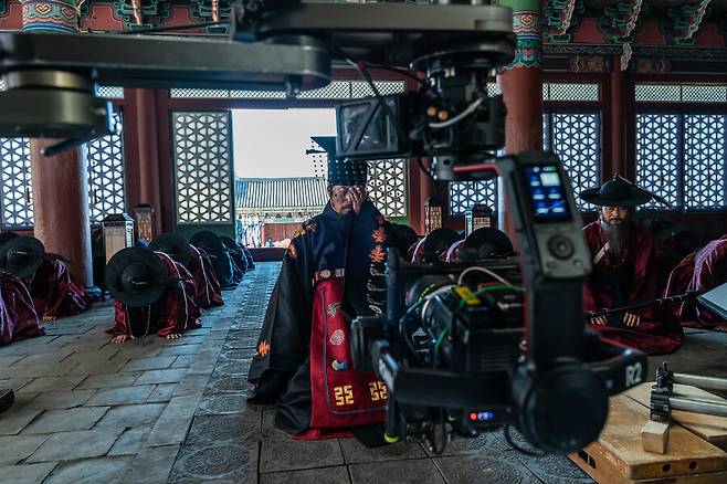 ▲'올빼미' 비하인드 스틸. 제공| NEW