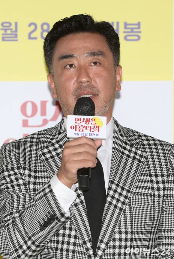 배우 류승룡이 지난 9월13일 오후 서울 잠실 롯데시네마 월드타워에서 열린 뮤지컬 영화 '인생은 아름다워'(감독 최국희) 언론시사회에 참석하고 있다. [사진=정소희 기자]
