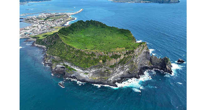 성산일출봉 (국립중앙과학관 제공)